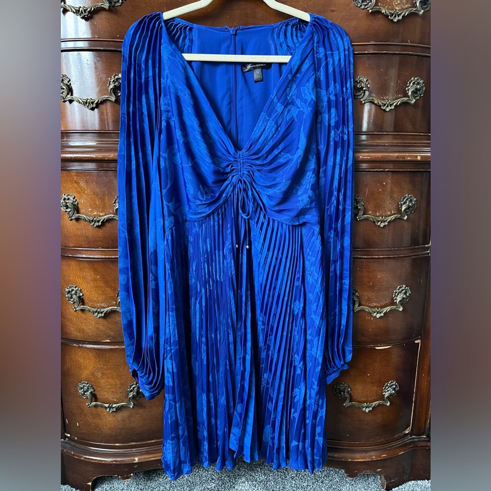 Banana Republic Balloon Sleeve Dress